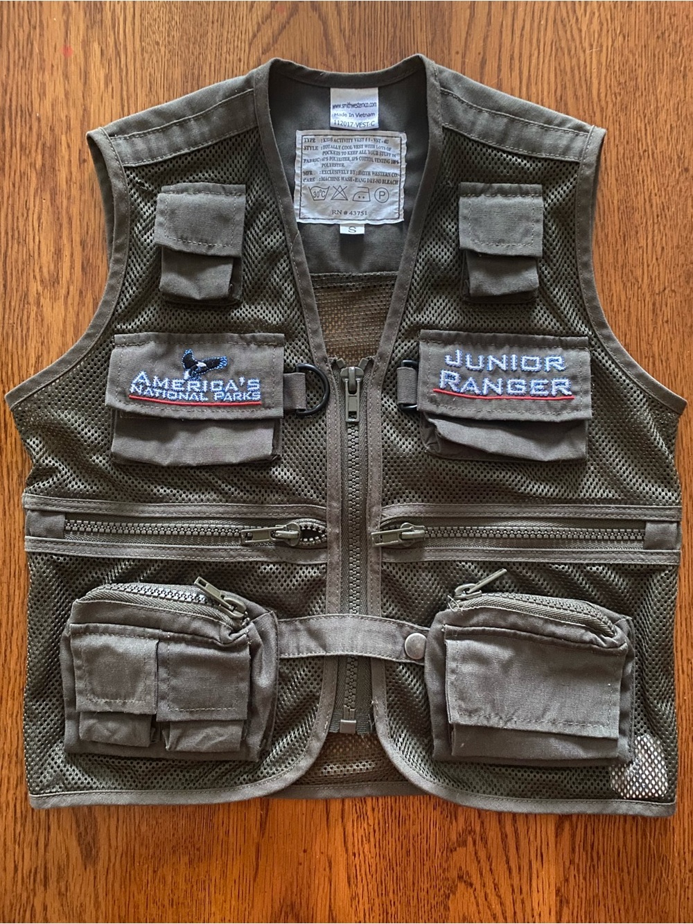 Junior Ranger Kids' Utility Vest - Size S - America’s National Parks